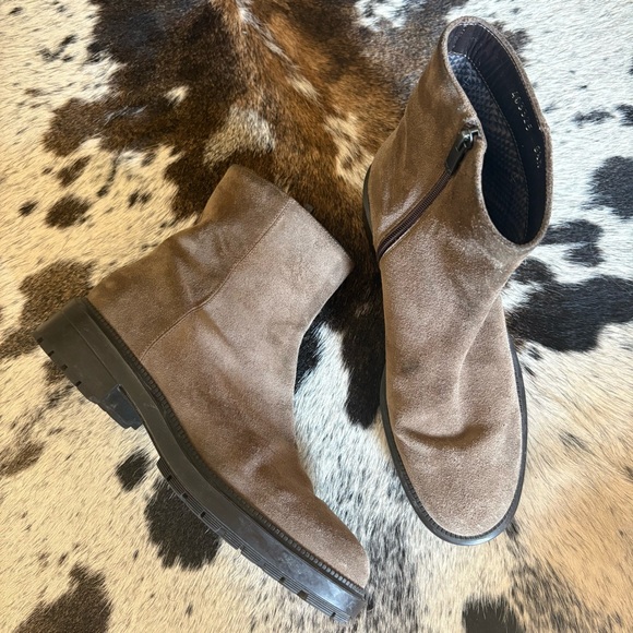 AQUATALIA Tan Lauriston Weatherproof Suede Bootie Size‎ 8.5